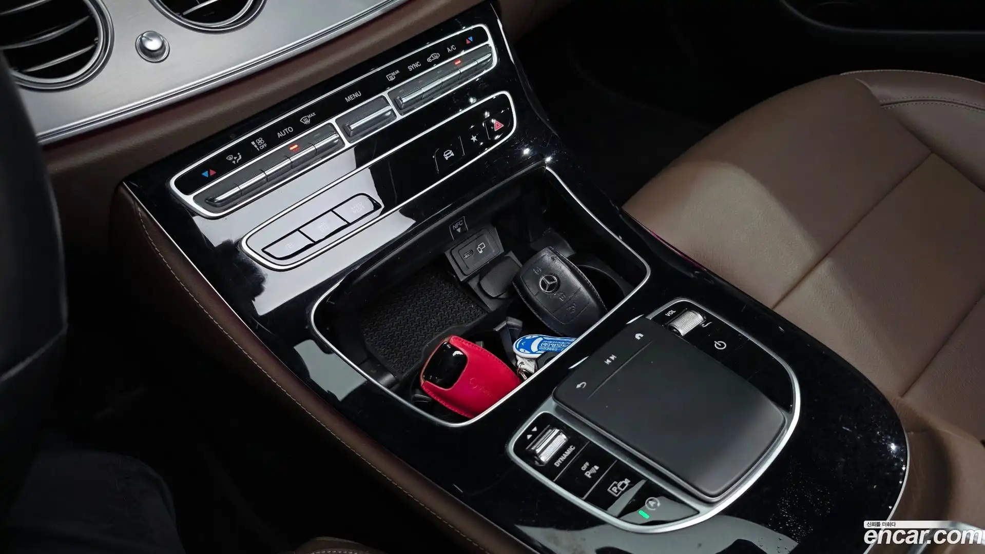 E-Class Mercedes-Benz 2021.5-OPTION-021