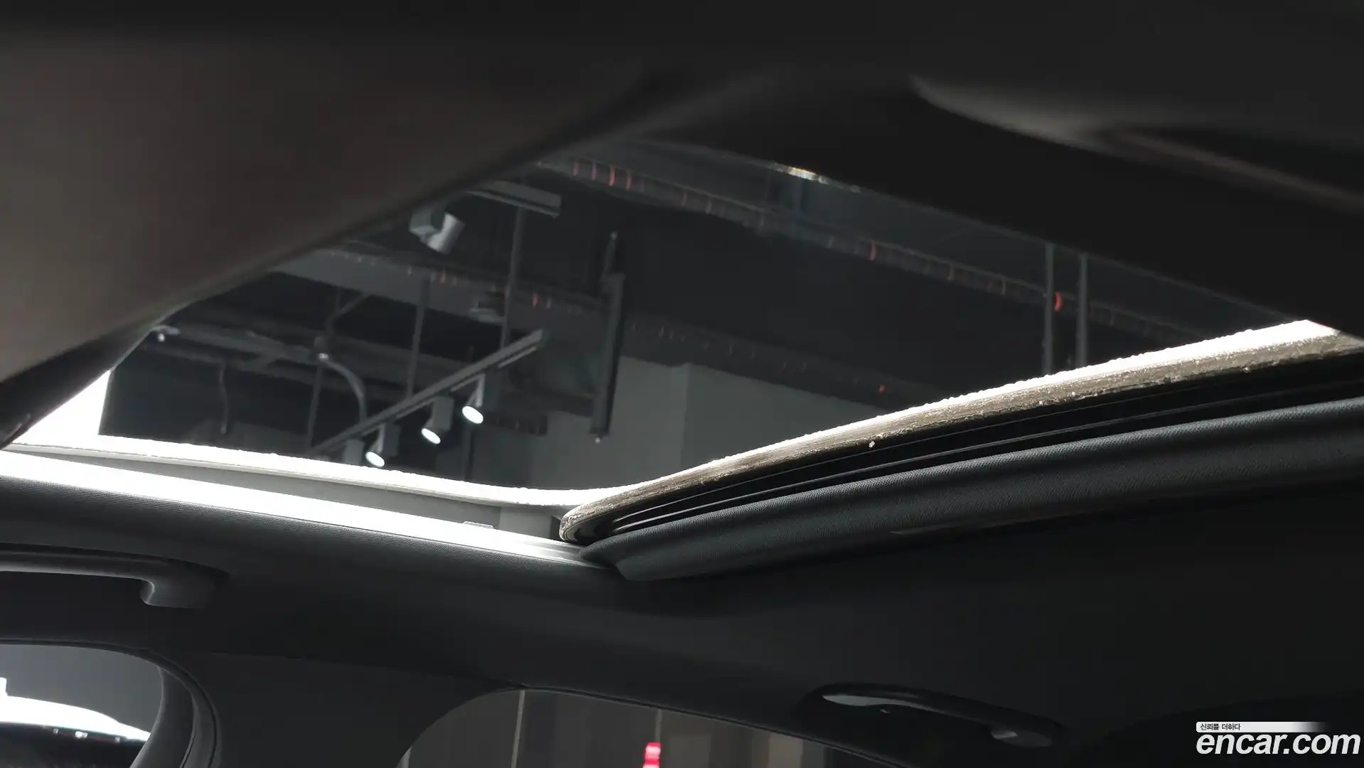 E-Class Mercedes-Benz 2021.5-OPTION-022