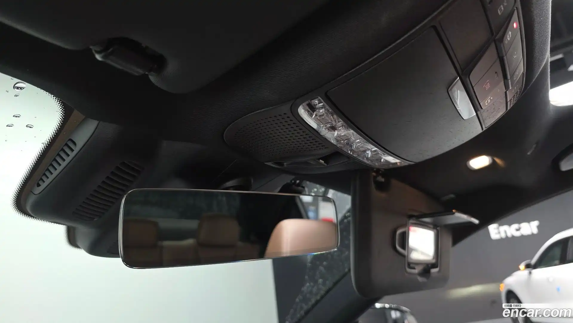 E-Class Mercedes-Benz 2021.5-OPTION-043