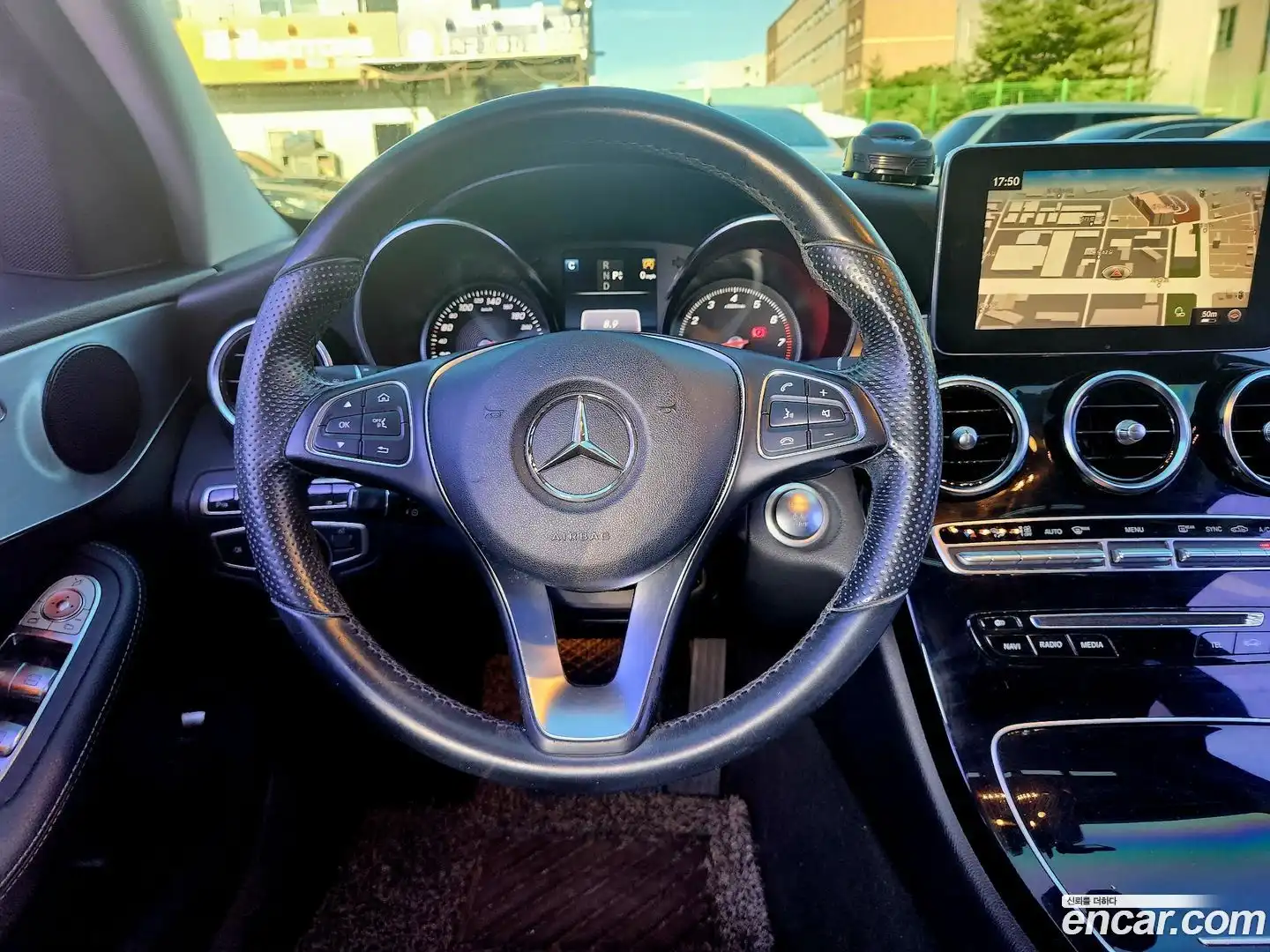 C-Class Mercedes-Benz 2016.3-INNER-008
