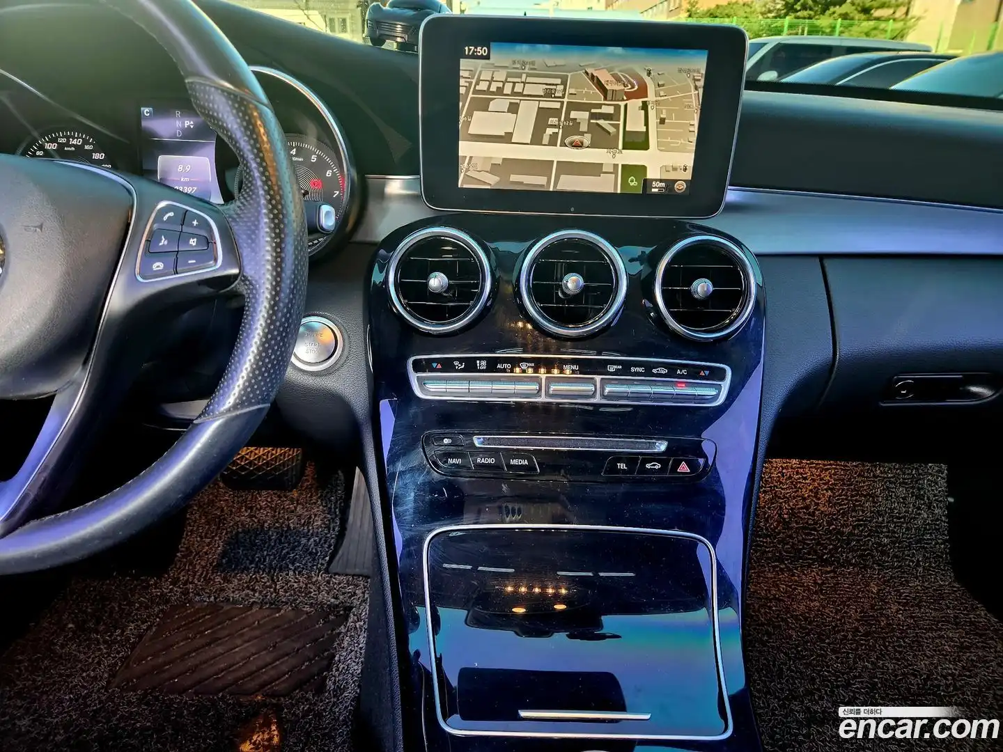 C-Class Mercedes-Benz 2016.3-INNER-009