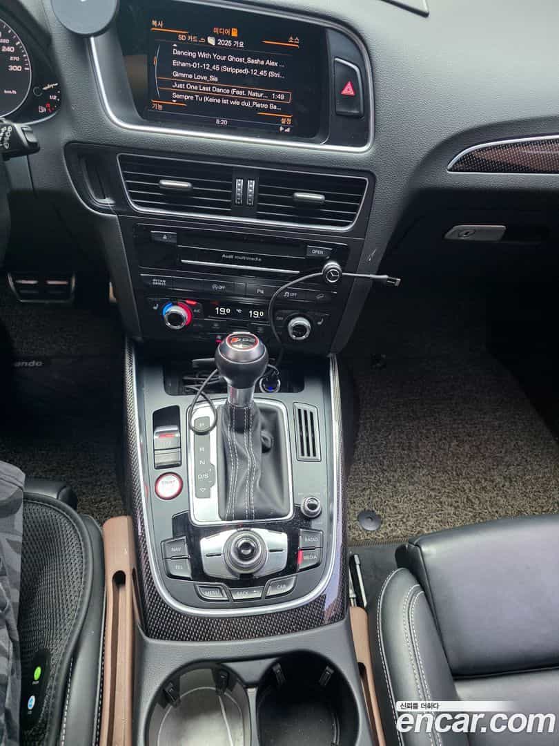 SQ5 Audi 2014.9-INNER-010
