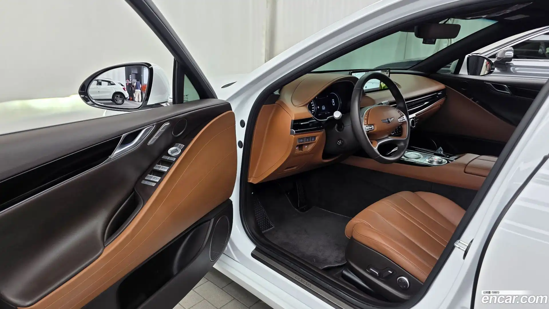 G80 Genesis 2022.3-INNER-010