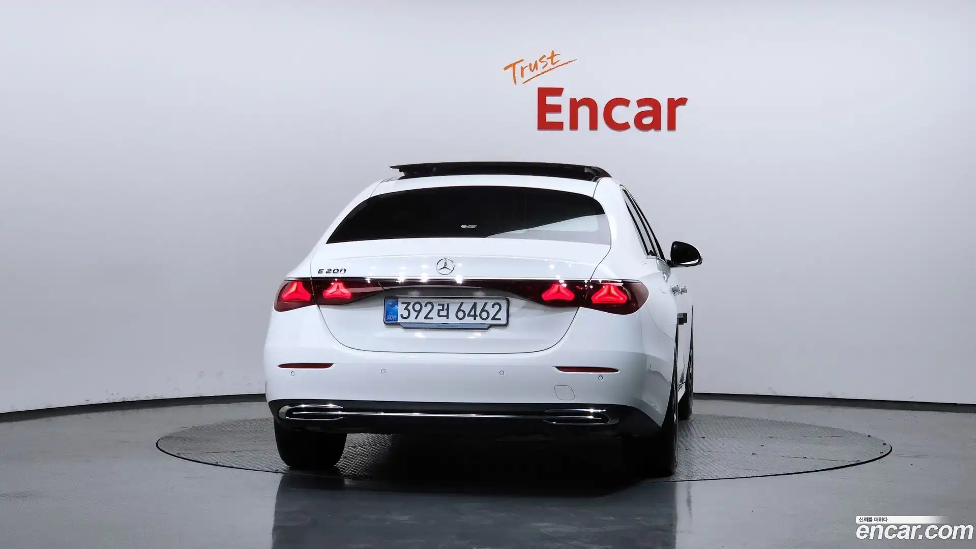 E-Class Mercedes-Benz 2025.9-OUTER-004