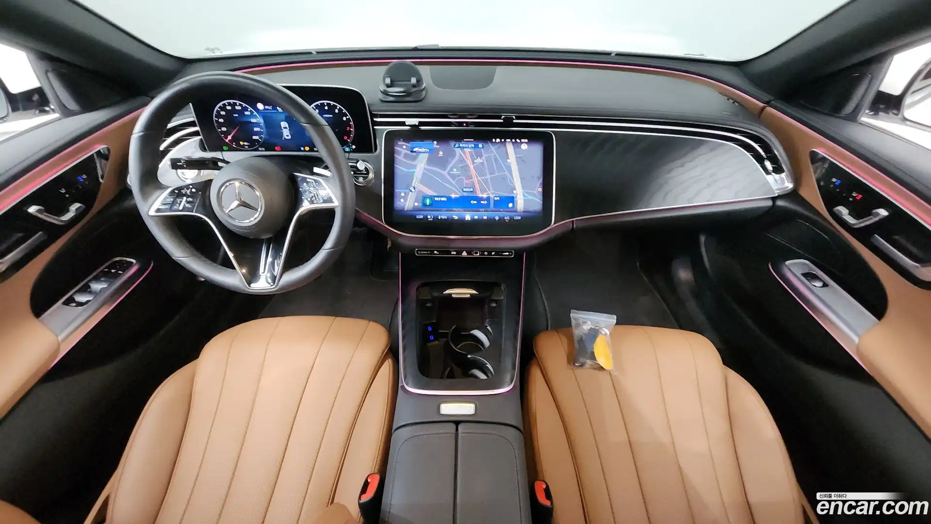 E-Class Mercedes-Benz 2025.9-INNER-007