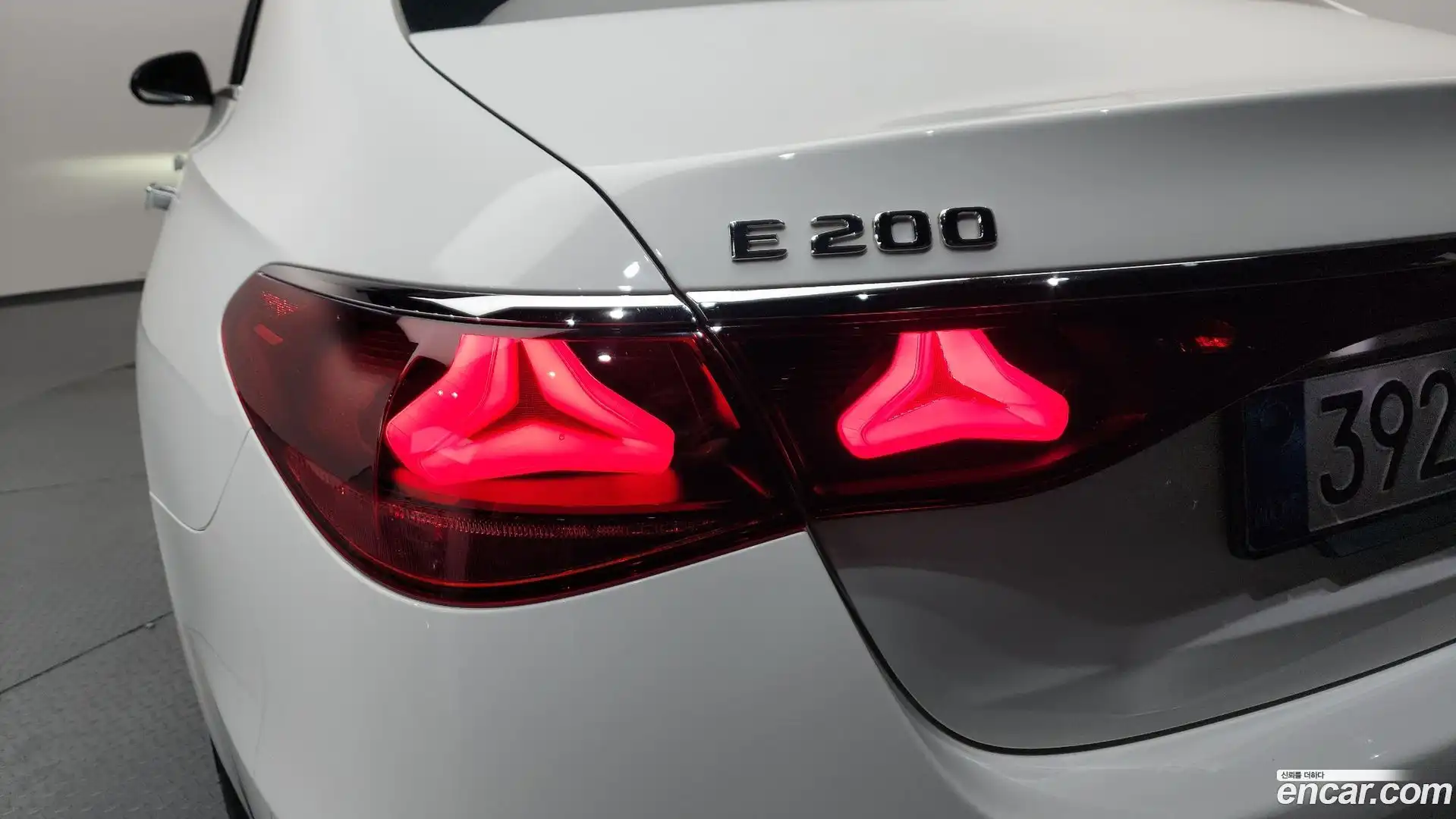 E-Class Mercedes-Benz 2025.9-OUTER-033