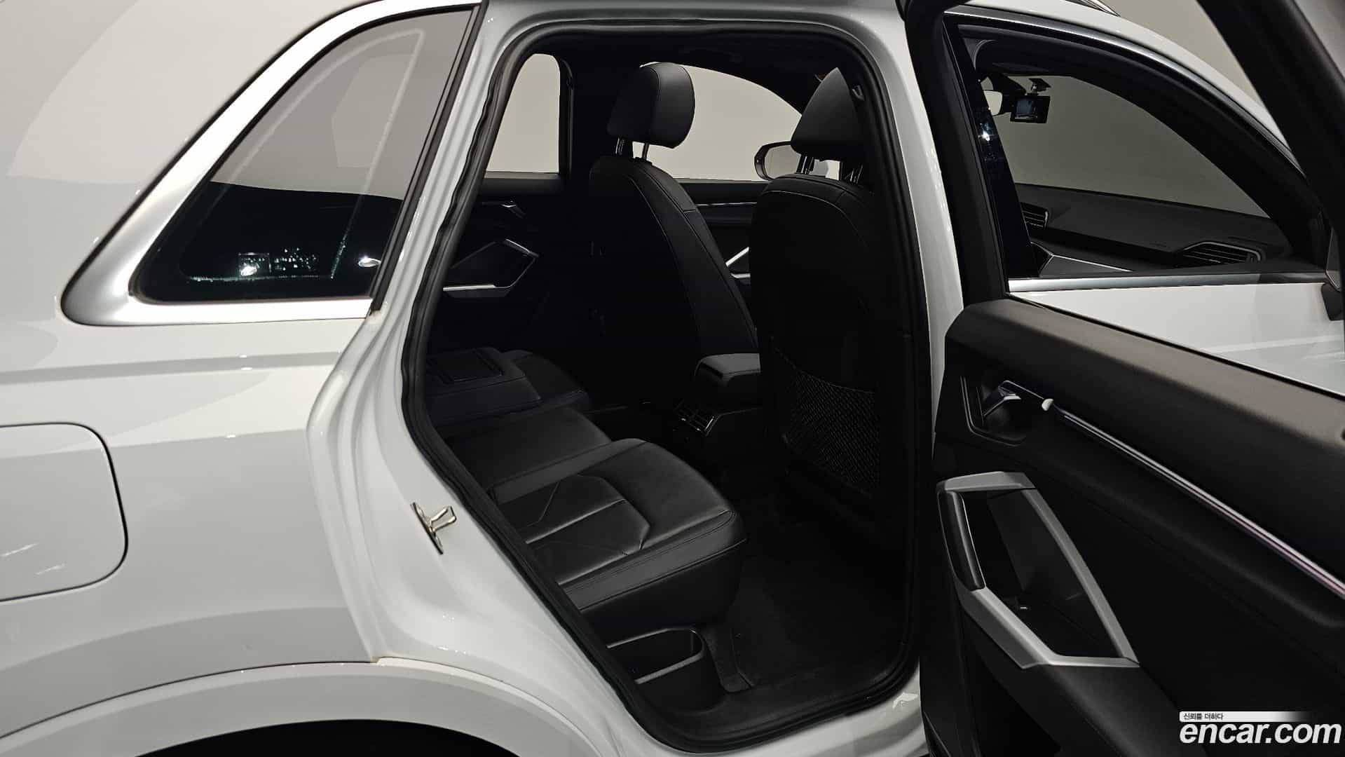 Q3 Audi 2020.11-OPTION-016