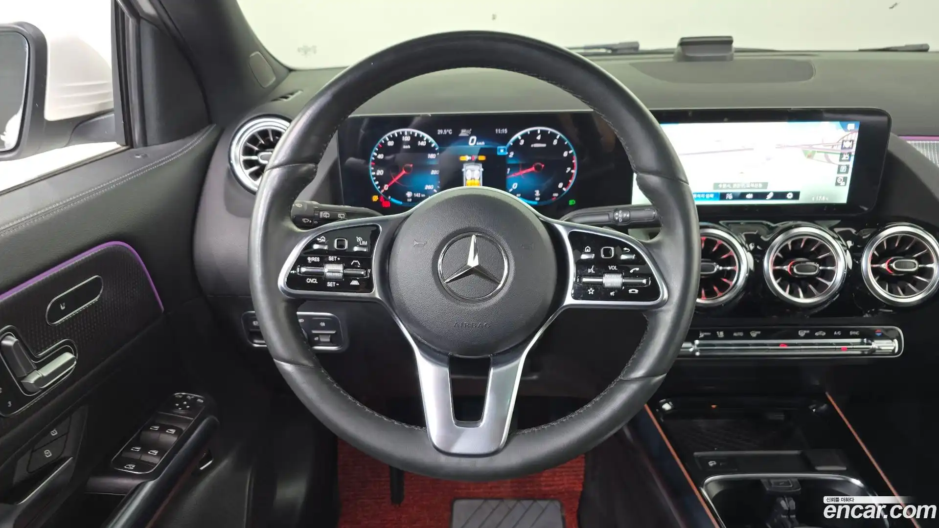GLA-Class Mercedes-Benz 2021.7-OPTION-017