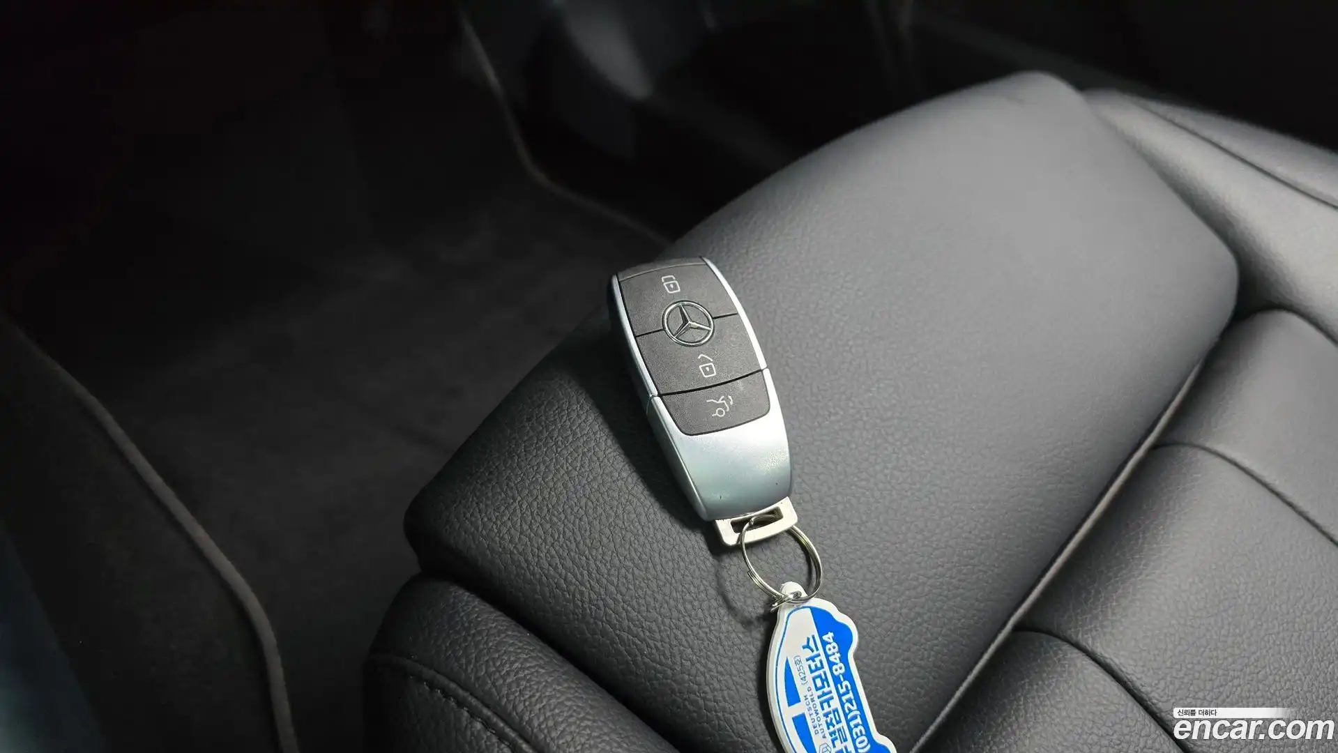 GLA-Class Mercedes-Benz 2021.7-OPTION-019