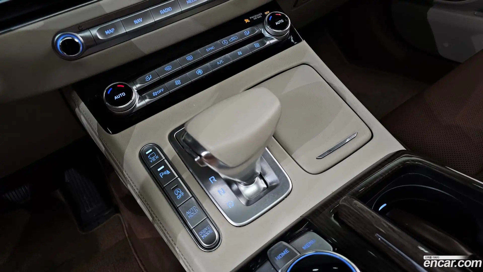 G90 Genesis 2020.3-INNER-009