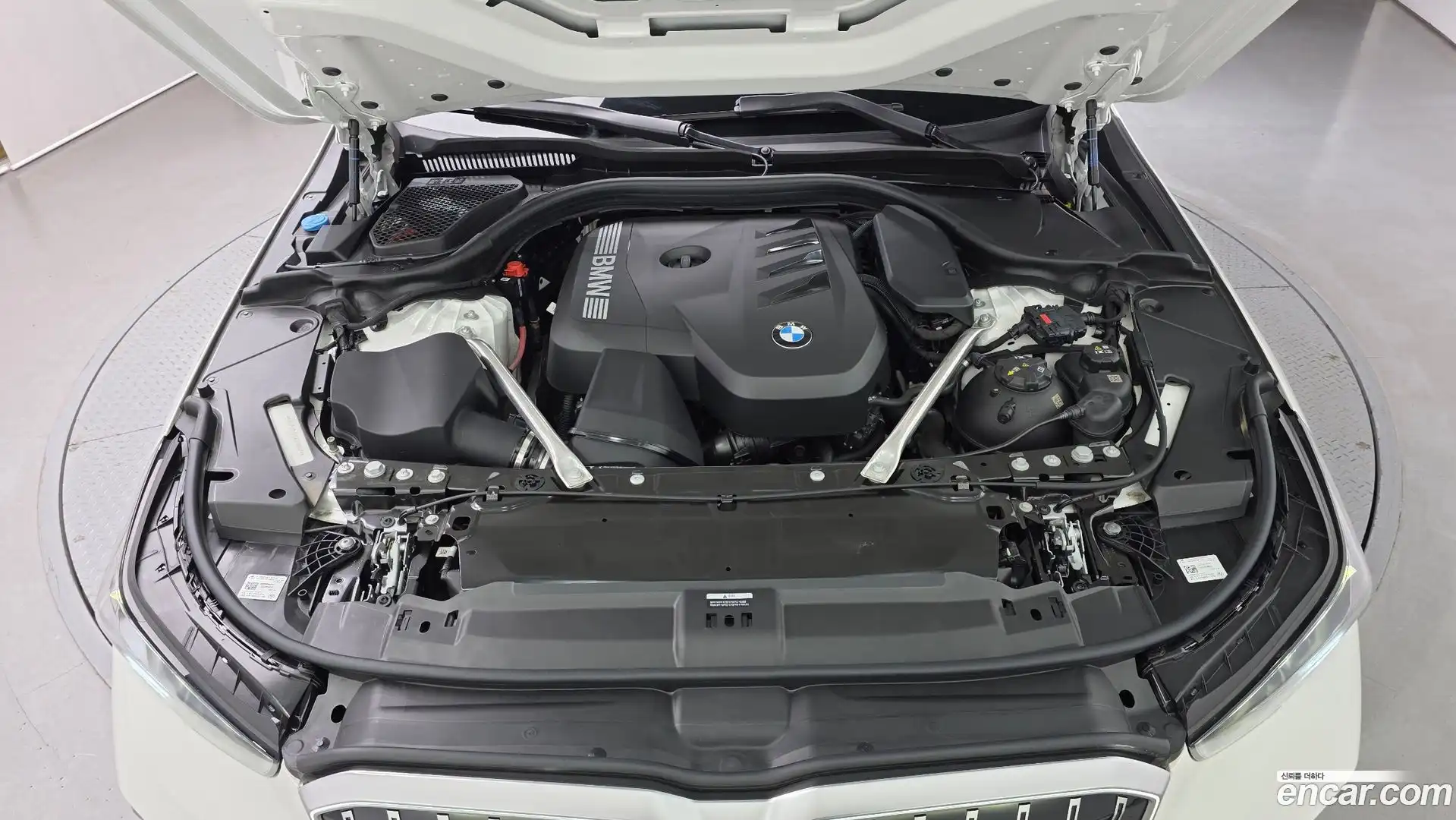 5-Series BMW 2025.9-OUTER-006