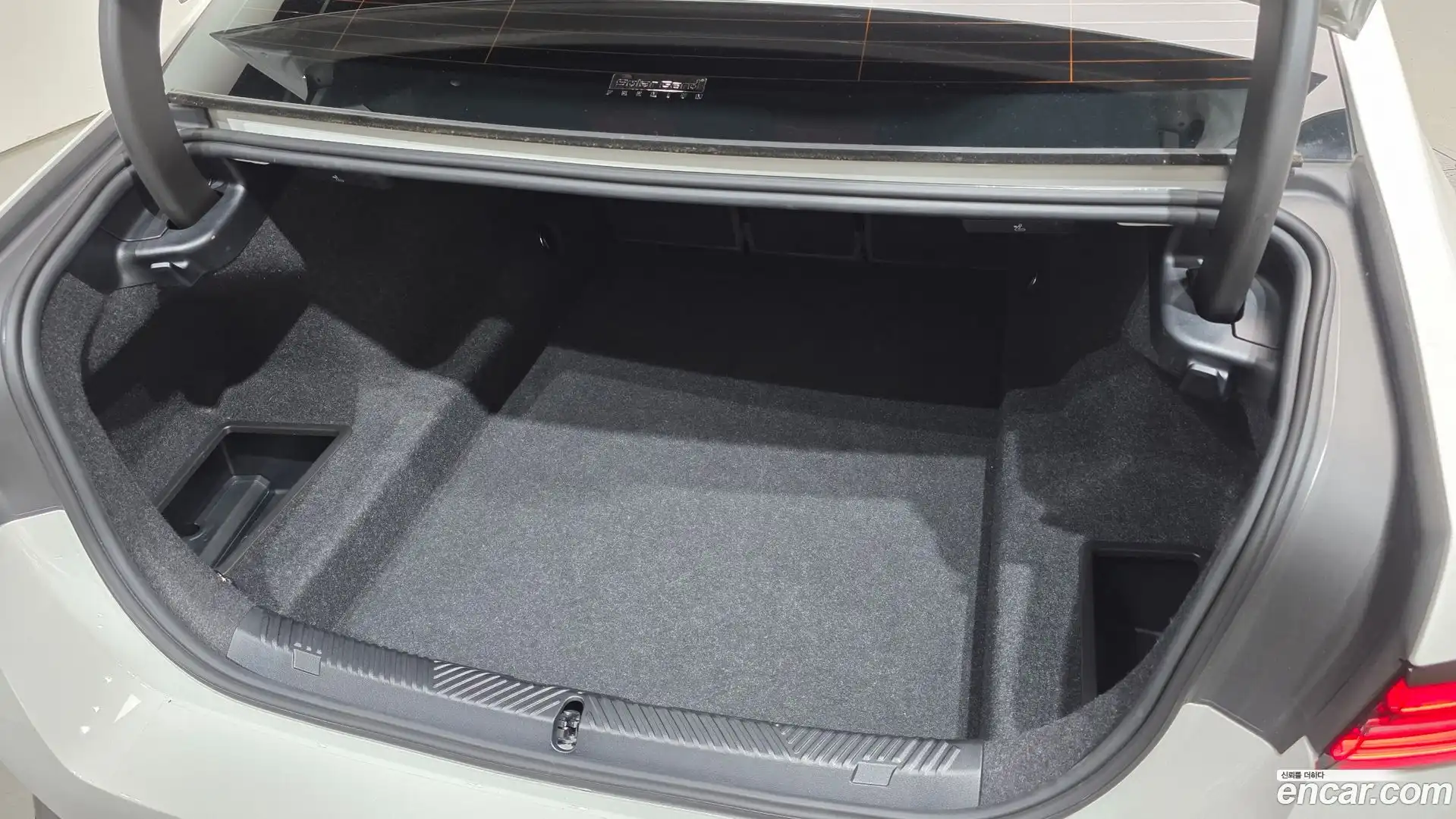 5-Series BMW 2025.9-OPTION-043