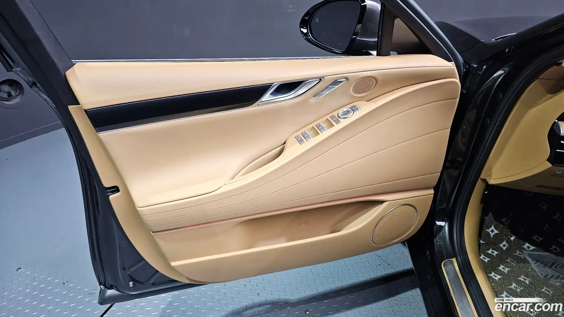 G80 Genesis 2024.3-INNER-034