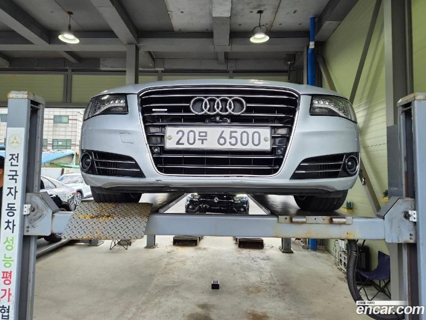 Main__Slider__Photo:A8 Audi 2014.3-0
