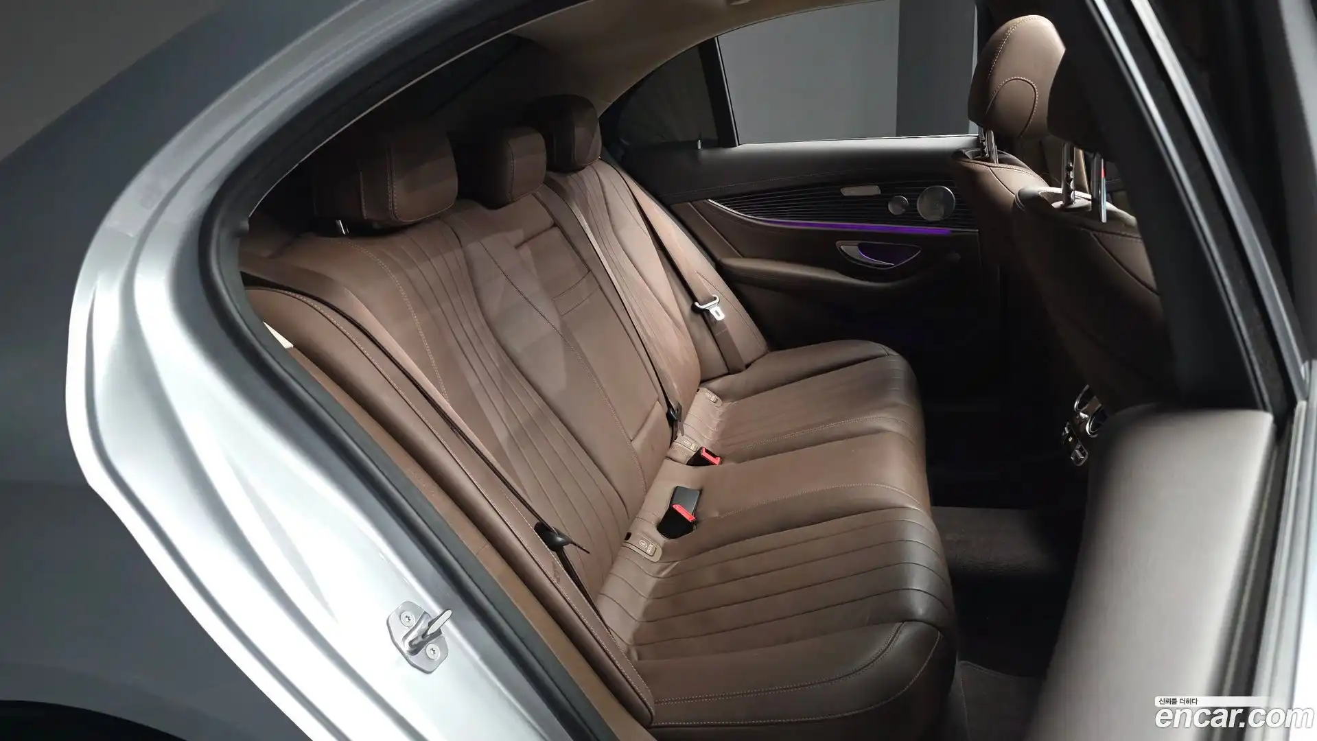 E-Class Mercedes-Benz 2017.3-OPTION-016