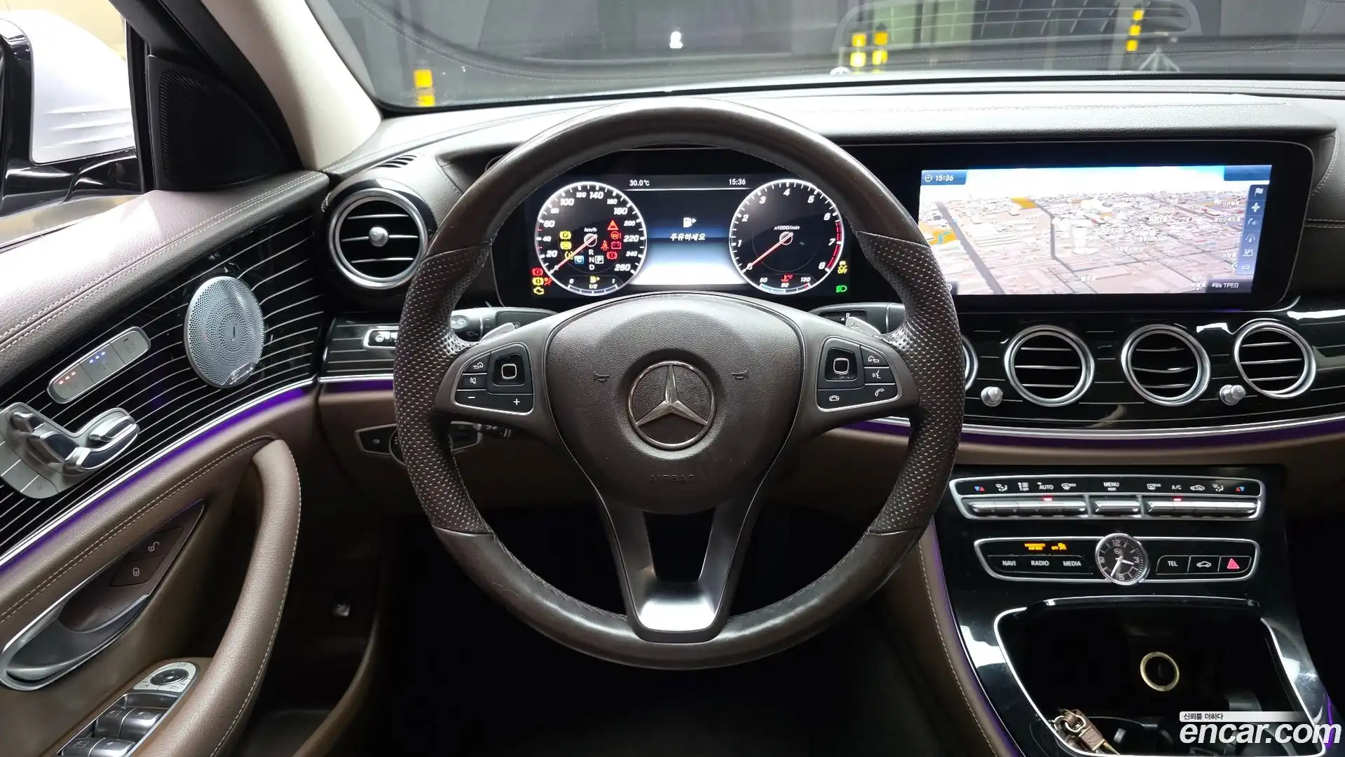 E-Class Mercedes-Benz 2017.3-OPTION-017