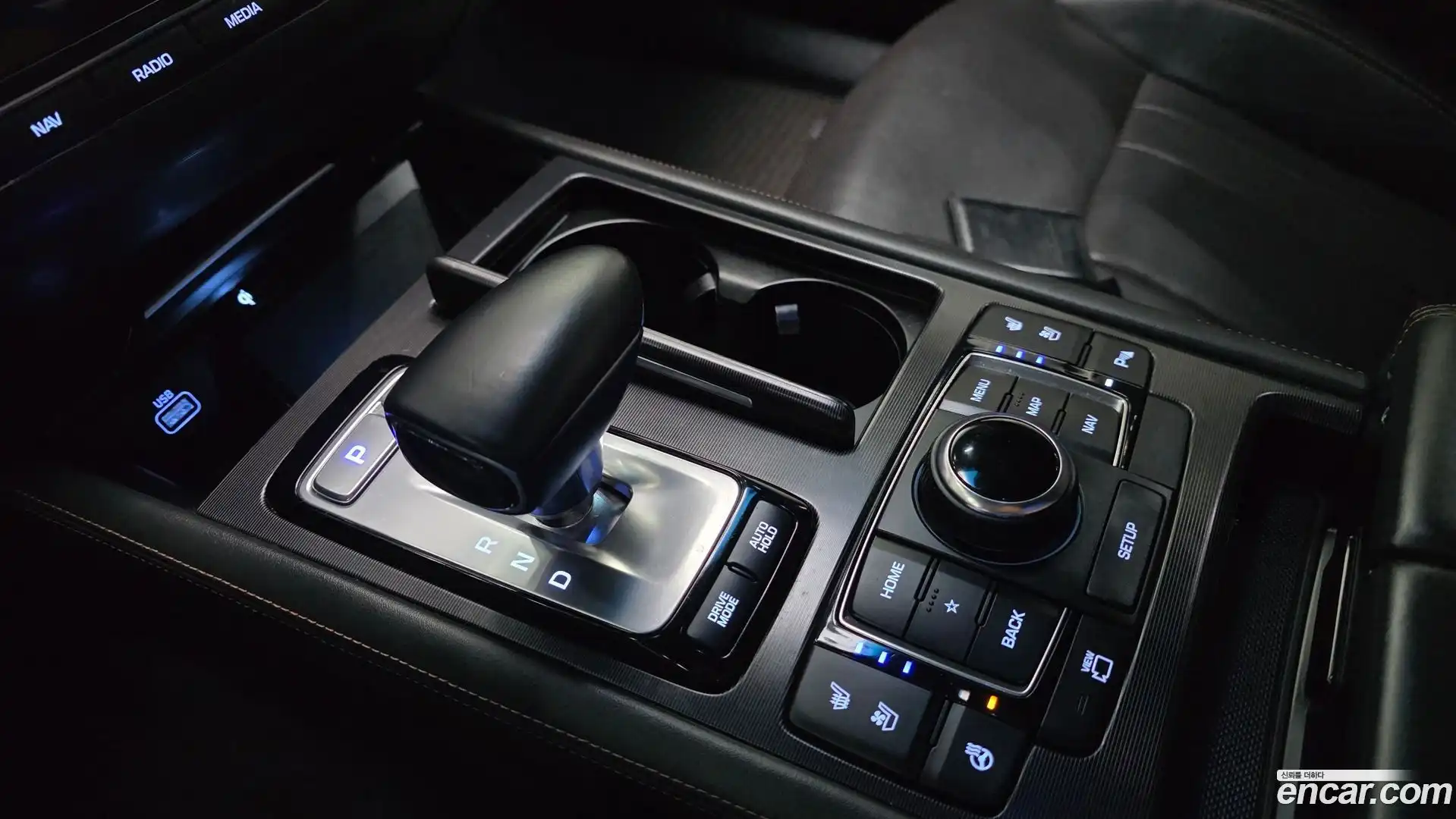 G80 Genesis 2018.11-INNER-009