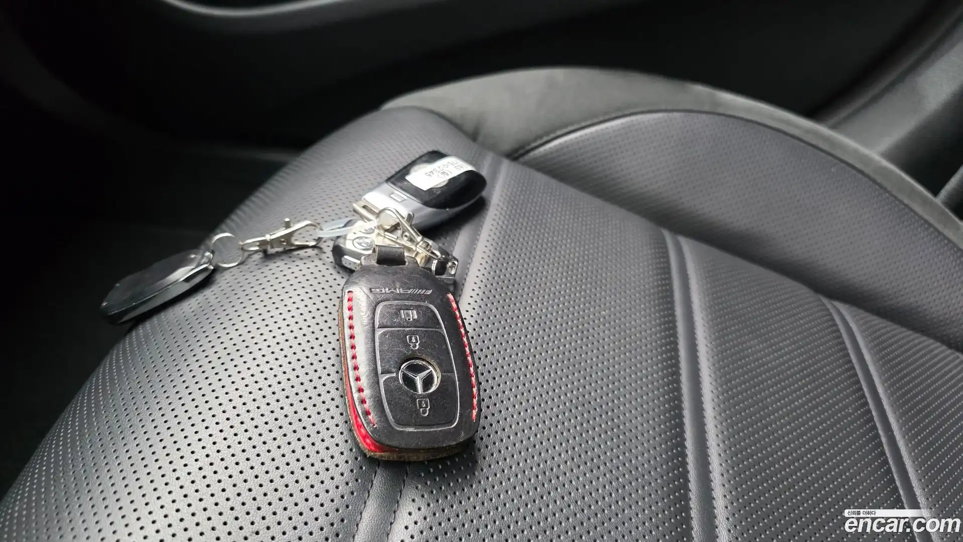 E-Class Mercedes-Benz 2019.11-OPTION-024
