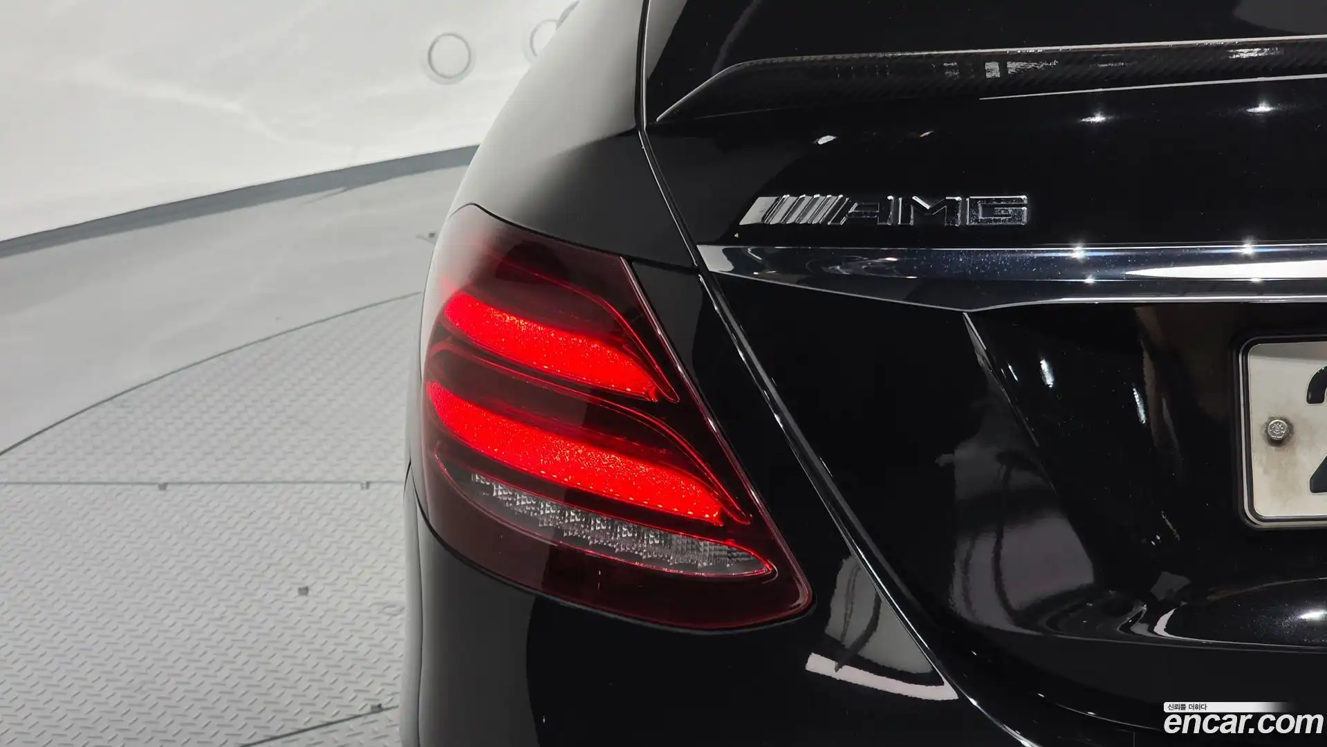 E-Class Mercedes-Benz 2019.11-OUTER-033