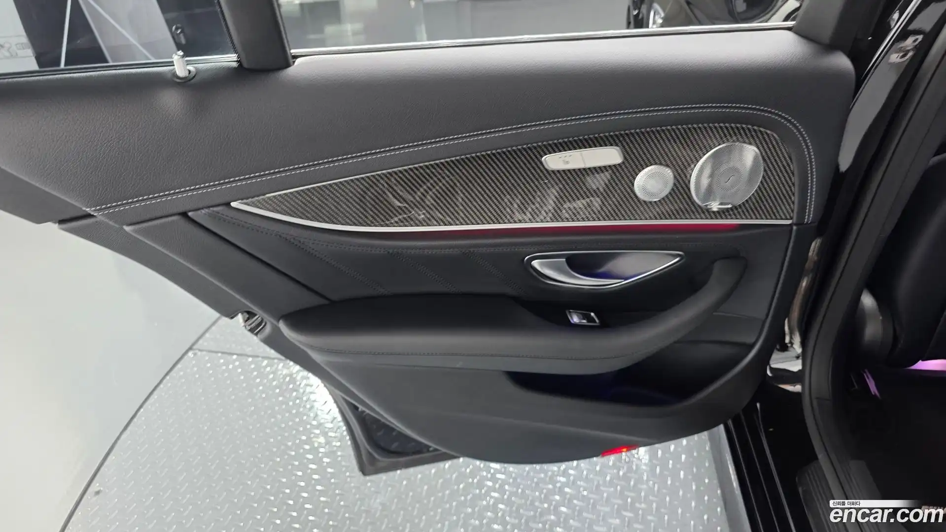 E-Class Mercedes-Benz 2019.11-INNER-035