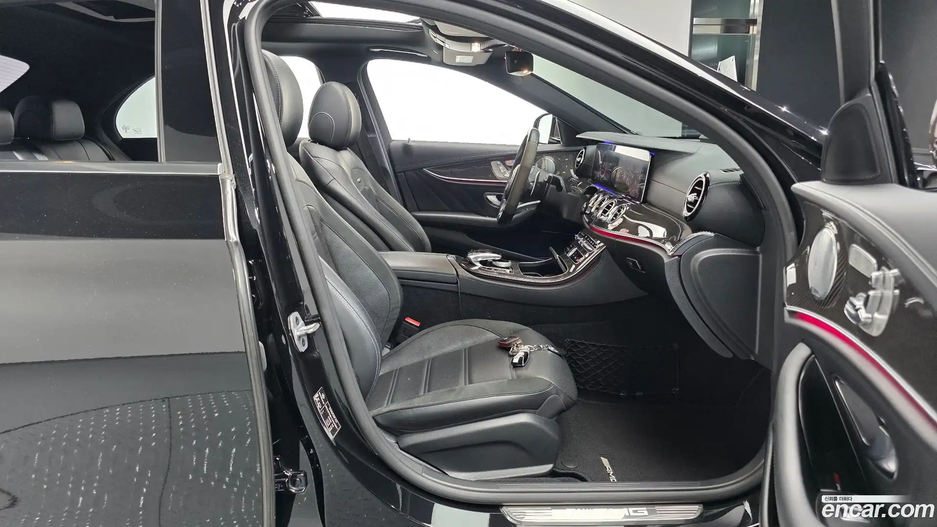 E-Class Mercedes-Benz 2019.11-INNER-036