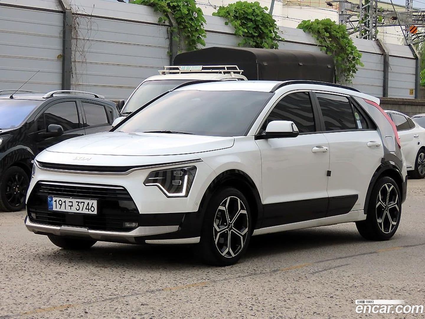 Main__Slider__Photo:Niro Kia 2022.5-0