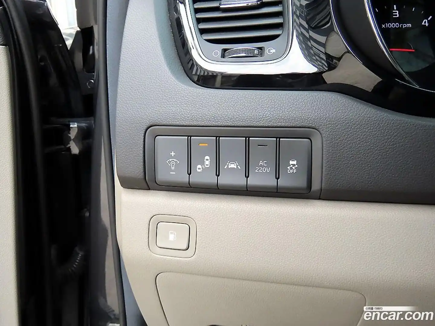 Canival Kia 2016.3-OPTION-015