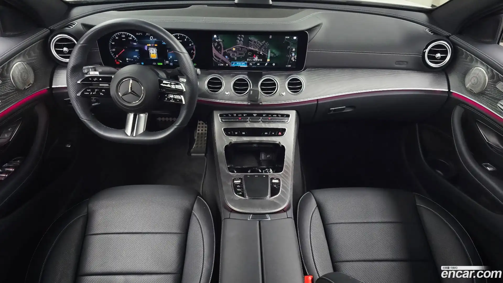 E-Class Mercedes-Benz 2022.5-INNER-007