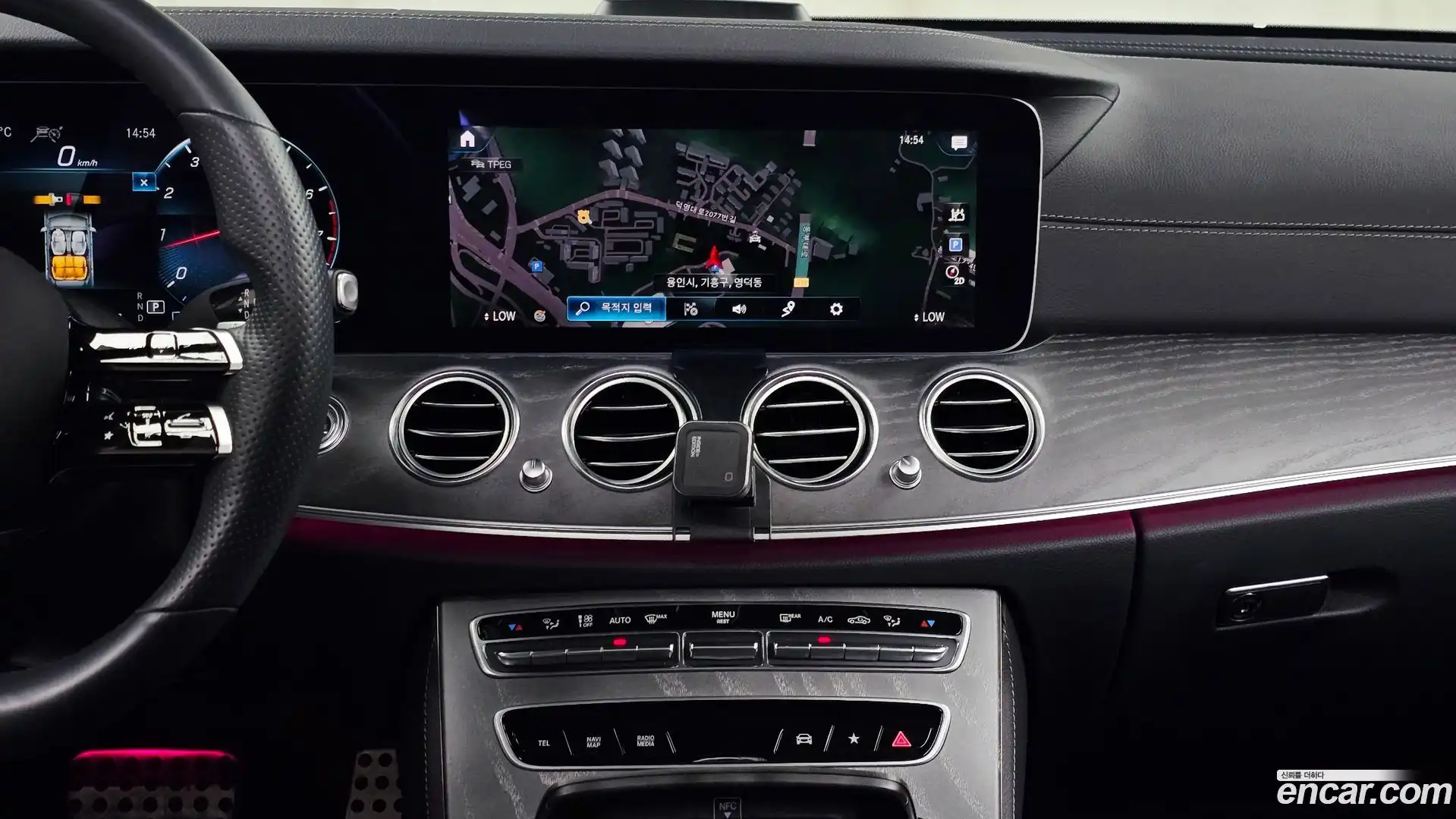 E-Class Mercedes-Benz 2022.5-OPTION-017