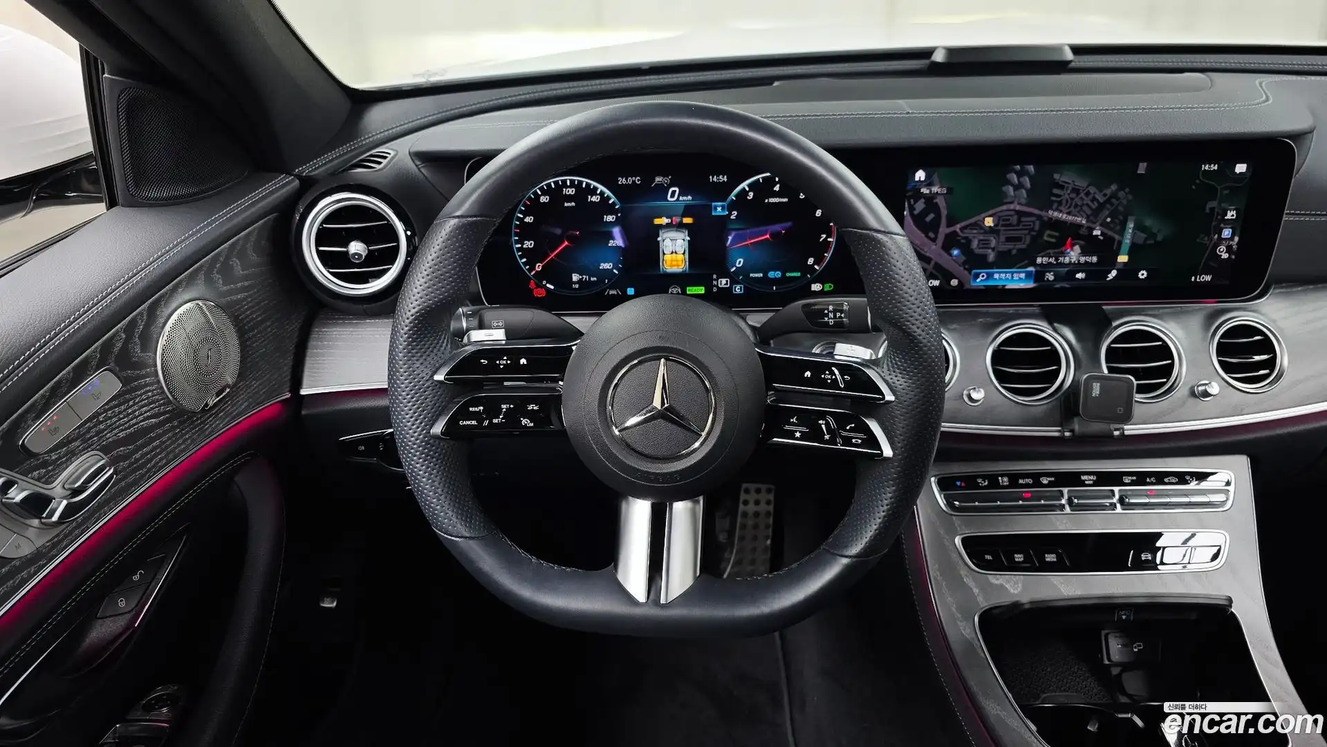 E-Class Mercedes-Benz 2022.5-OPTION-018