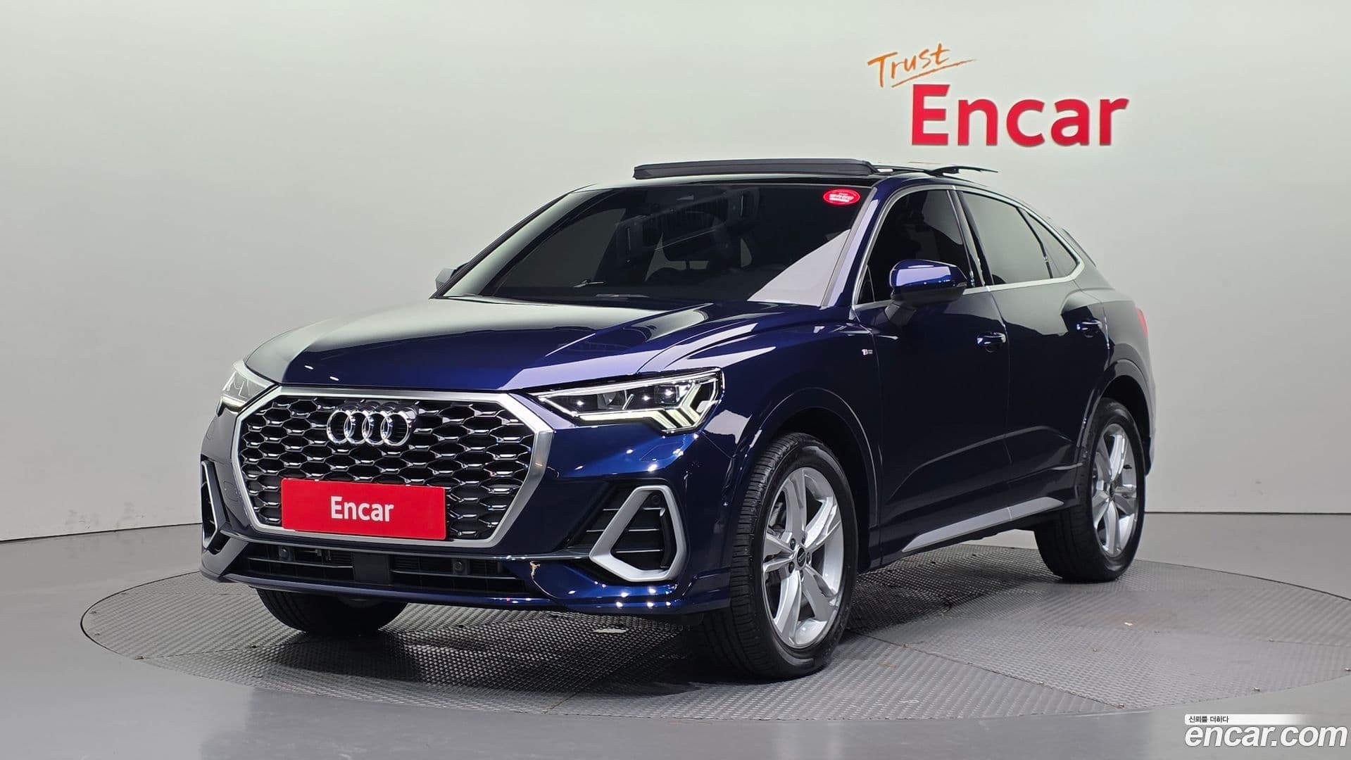Main__Slider__Photo:Q3 Audi 2023.11-0