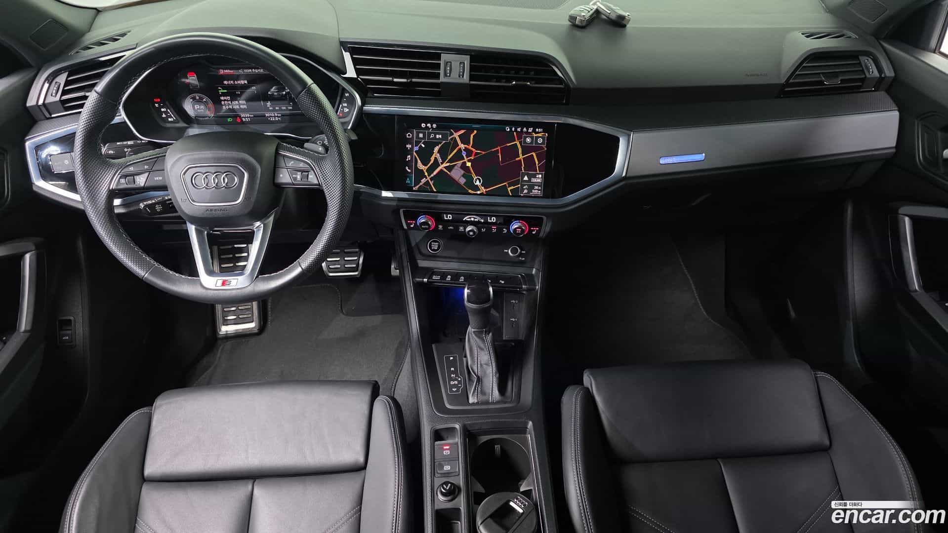 Q3 Audi 2023.11-INNER-007