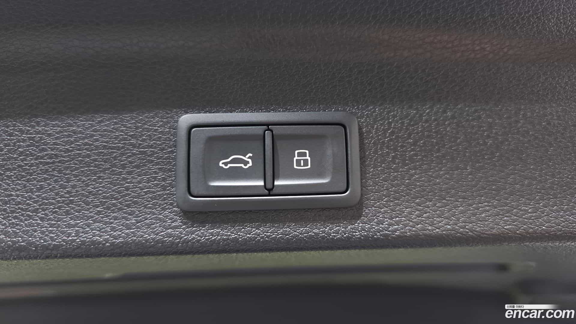 Q3 Audi 2023.11-OPTION-040