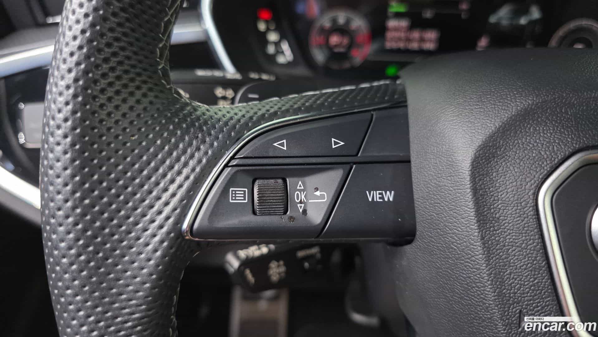 Q3 Audi 2023.11-OPTION-041