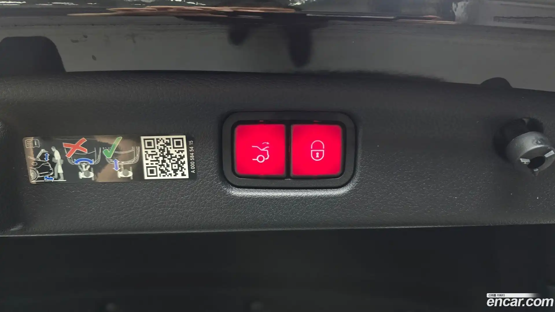 C-Class Mercedes-Benz 2024.2-OPTION-044