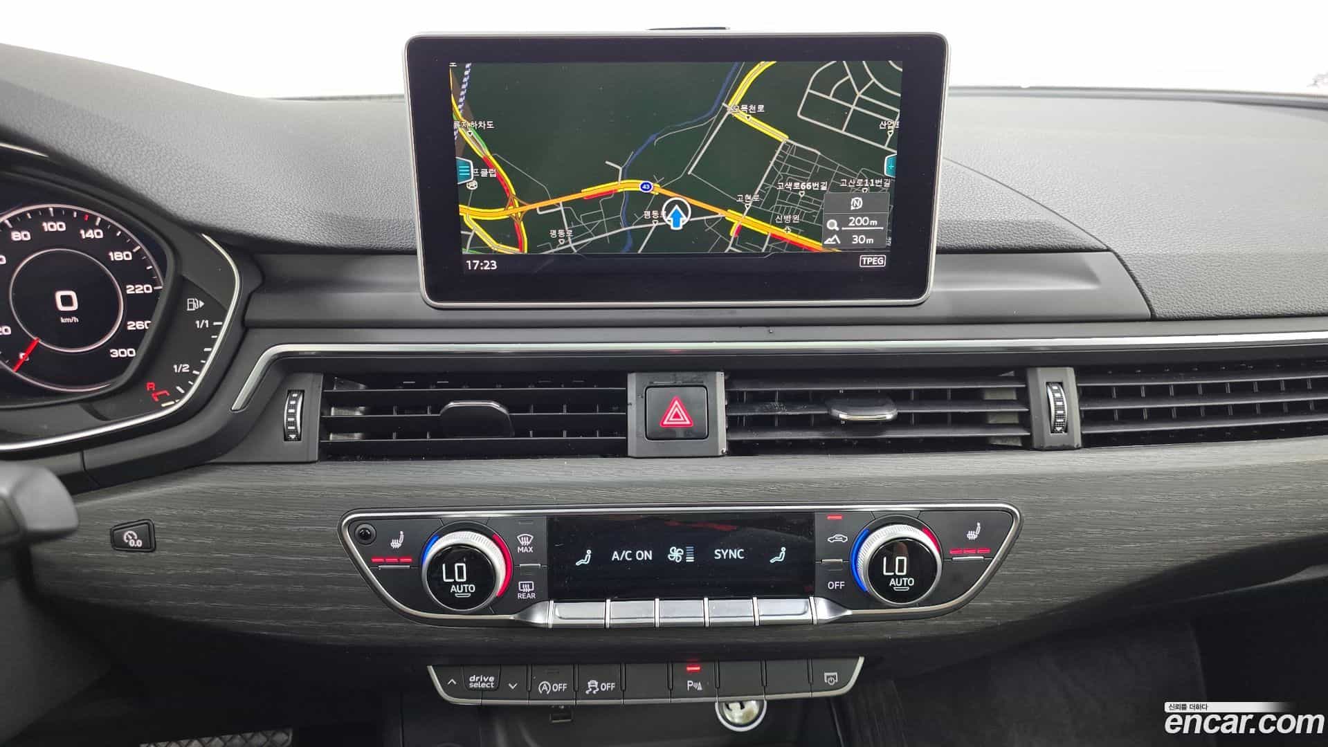 A4 Audi 2019.10-OPTION-017