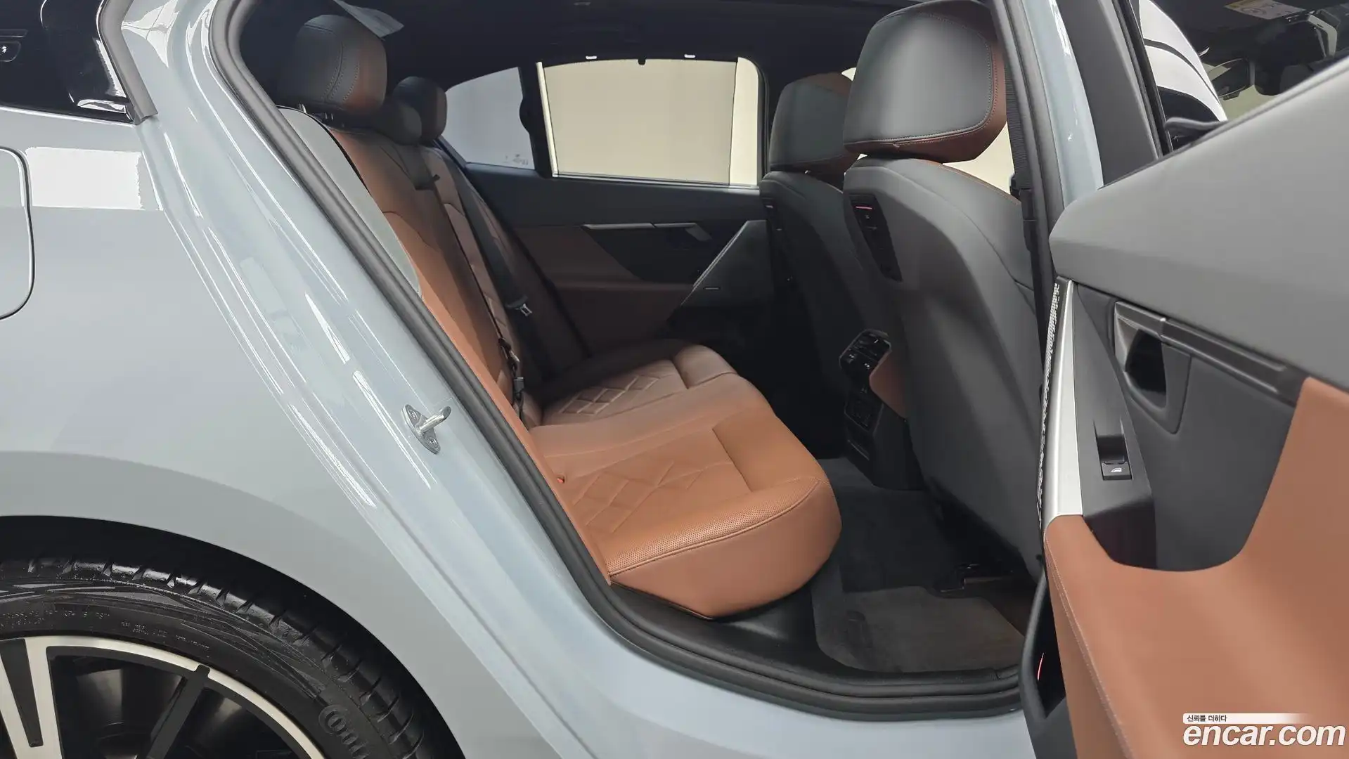 5-Series BMW 2024.6-OPTION-015