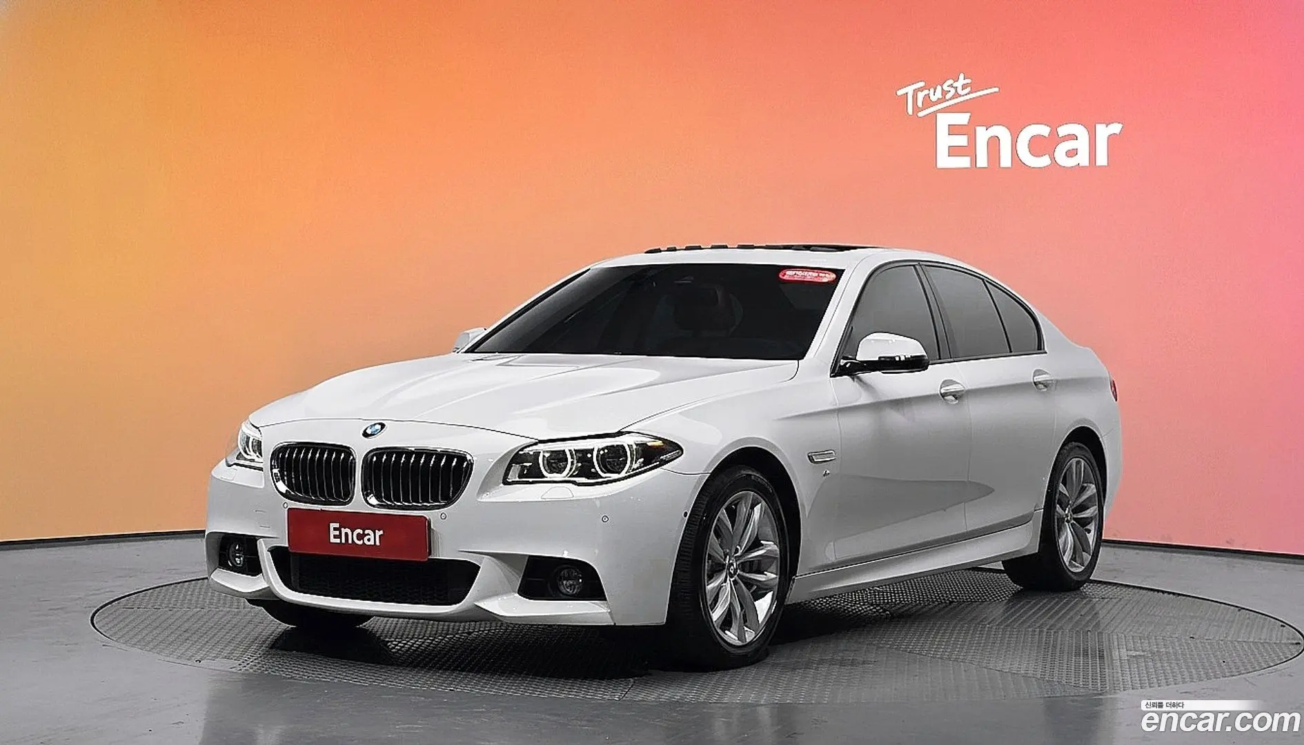 Main__Slider__Photo:5-Series BMW 2016.0-0