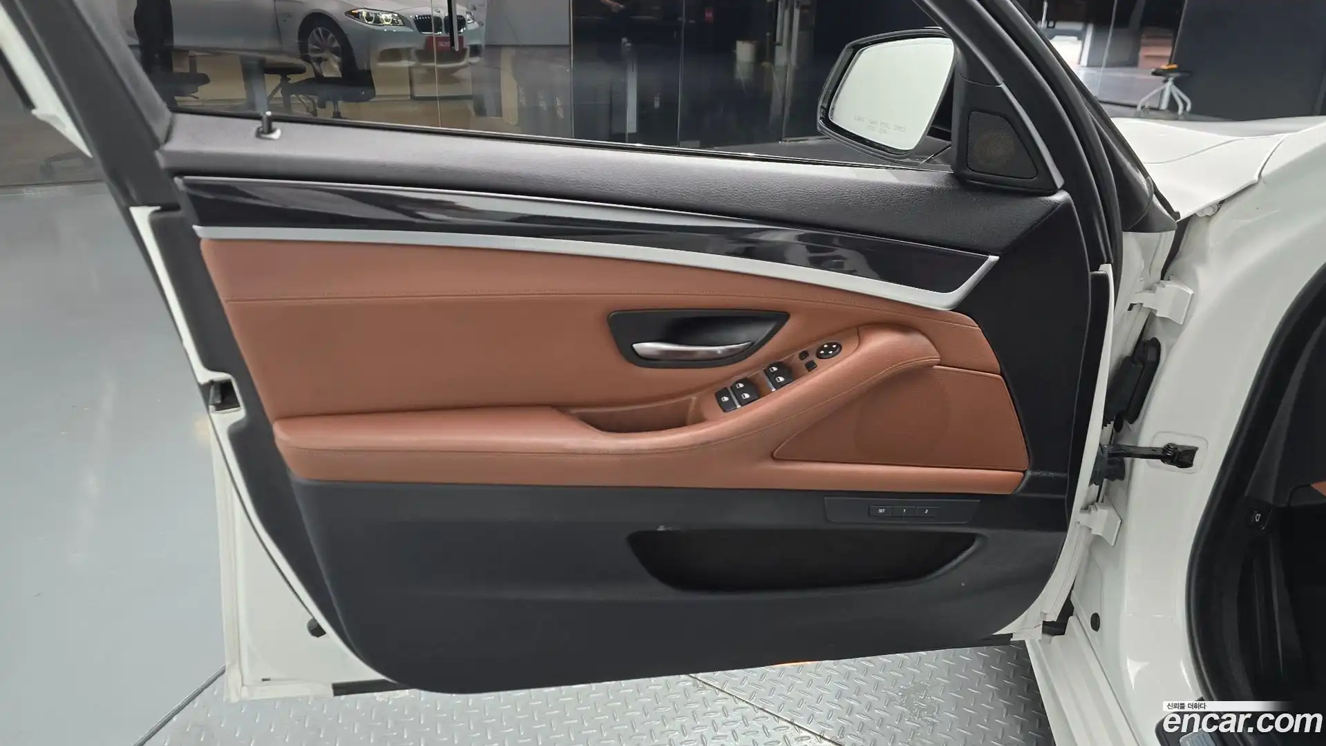 5-Series BMW 2016.0-INNER-034