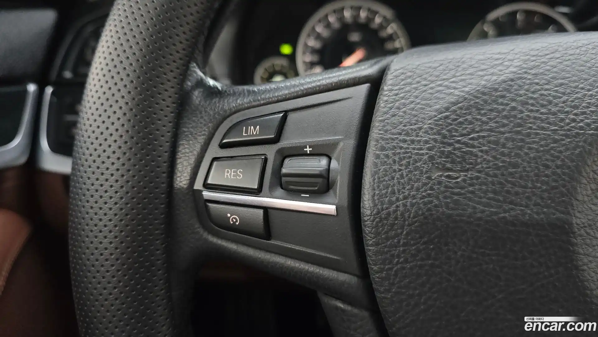 5-Series BMW 2016.0-OPTION-042