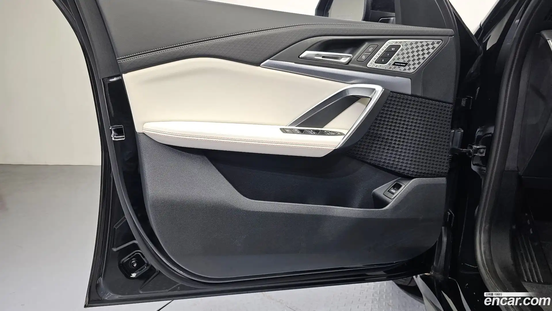 X2 (F39) BMW 2025.6-INNER-034