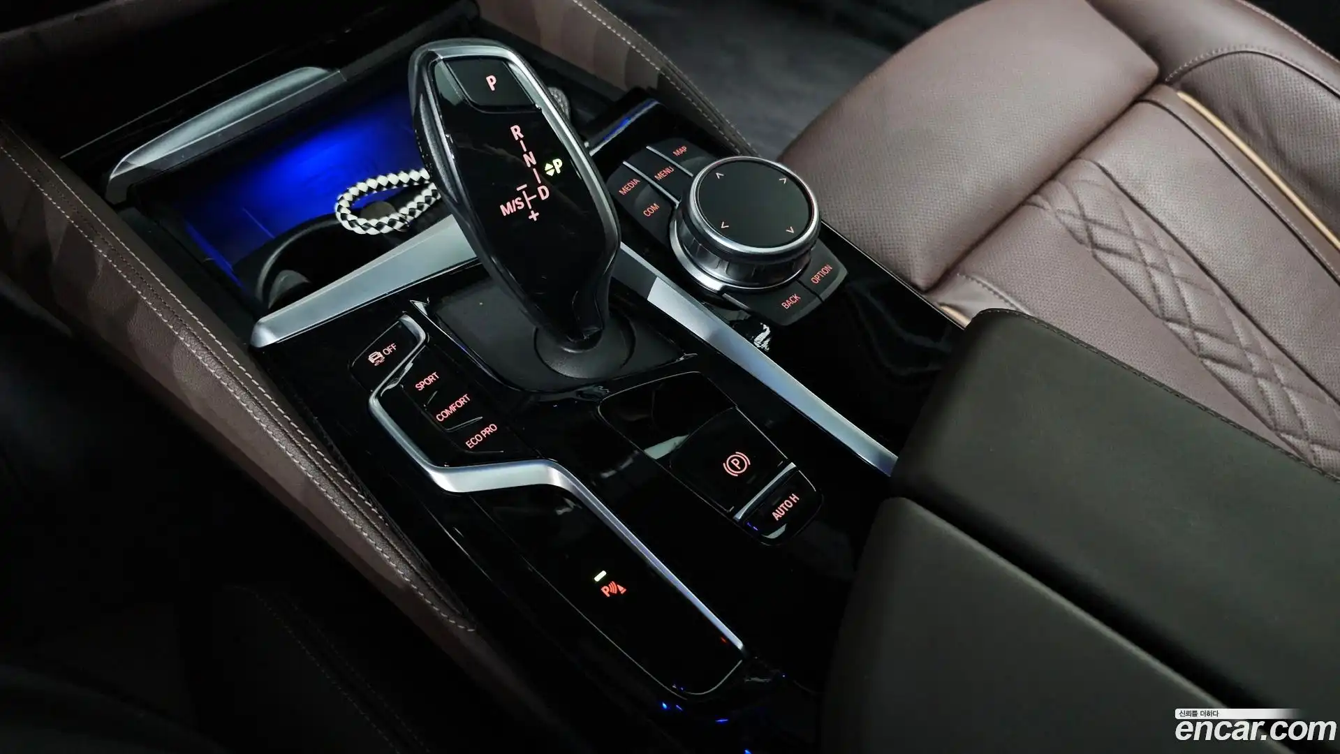 5-Series BMW 2023.0-INNER-009
