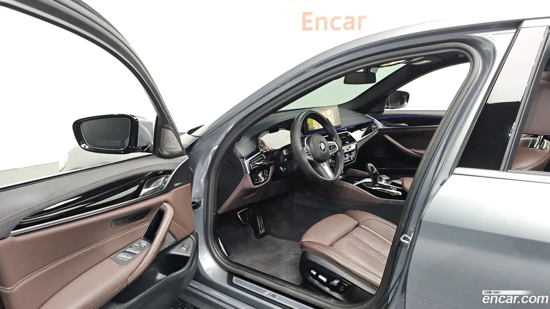 5-Series BMW 2023.0-INNER-010