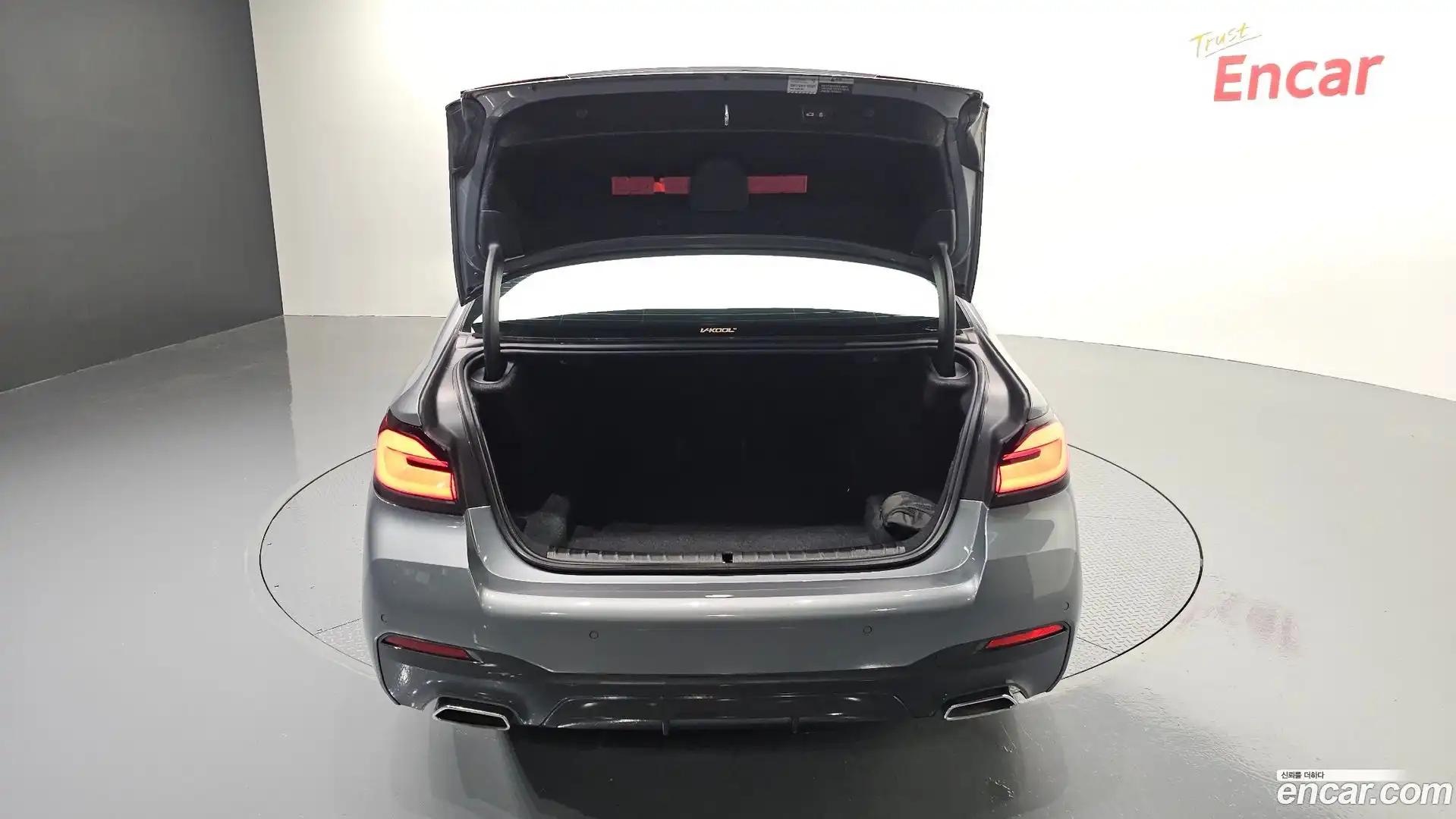 5-Series BMW 2023.0-OPTION-024