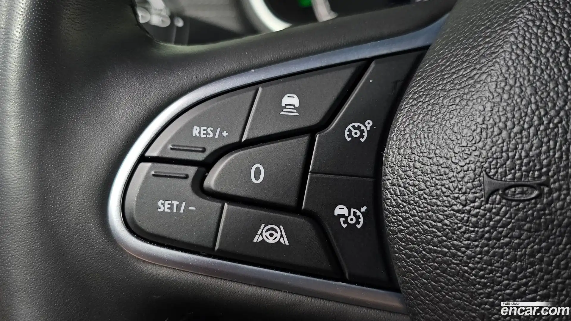 SM6 Renault Korea 2022.7-OPTION-018