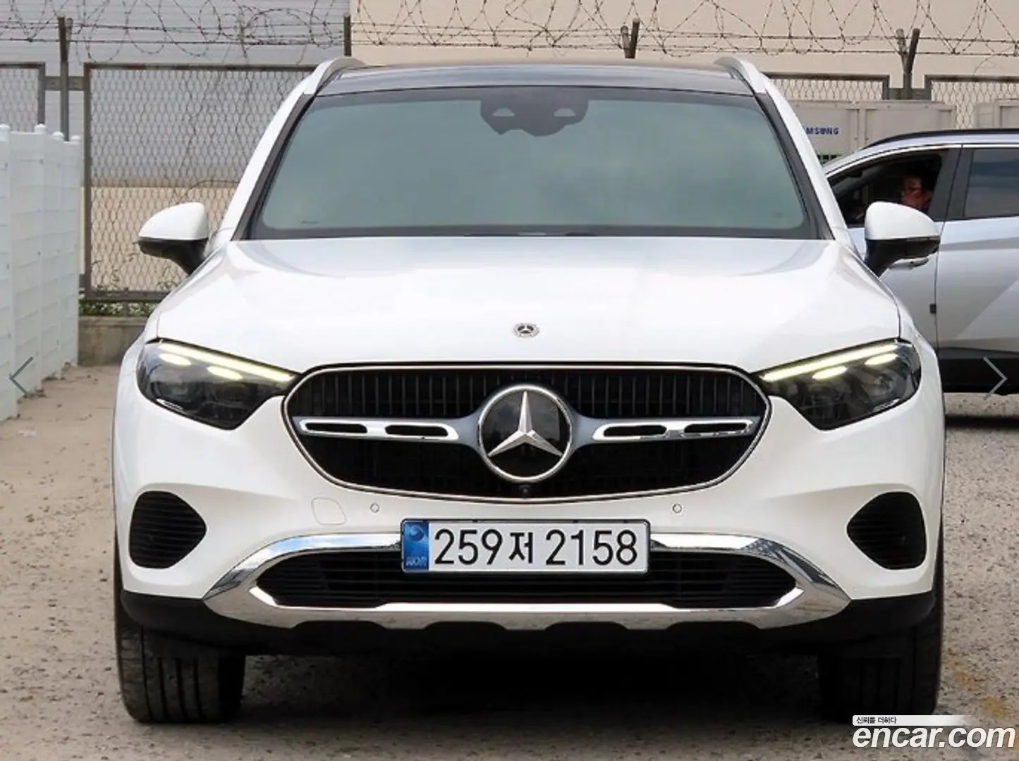 Main__Slider__Photo:GLC-Class Mercedes-Benz 2024.9-0