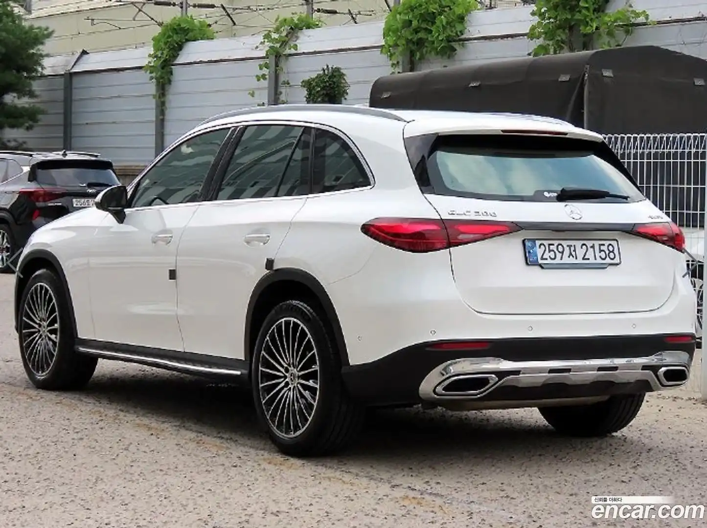 GLC-Class Mercedes-Benz 2024.9-OUTER-003