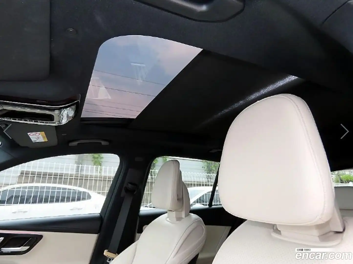 GLC-Class Mercedes-Benz 2024.9-OPTION-020