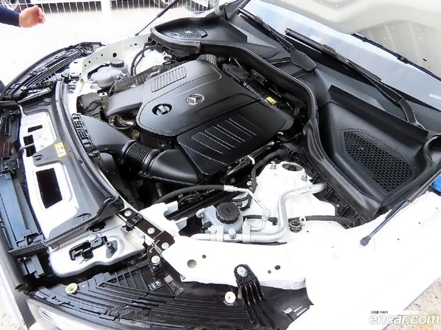 GLC-Class Mercedes-Benz 2024.9-OPTION-023