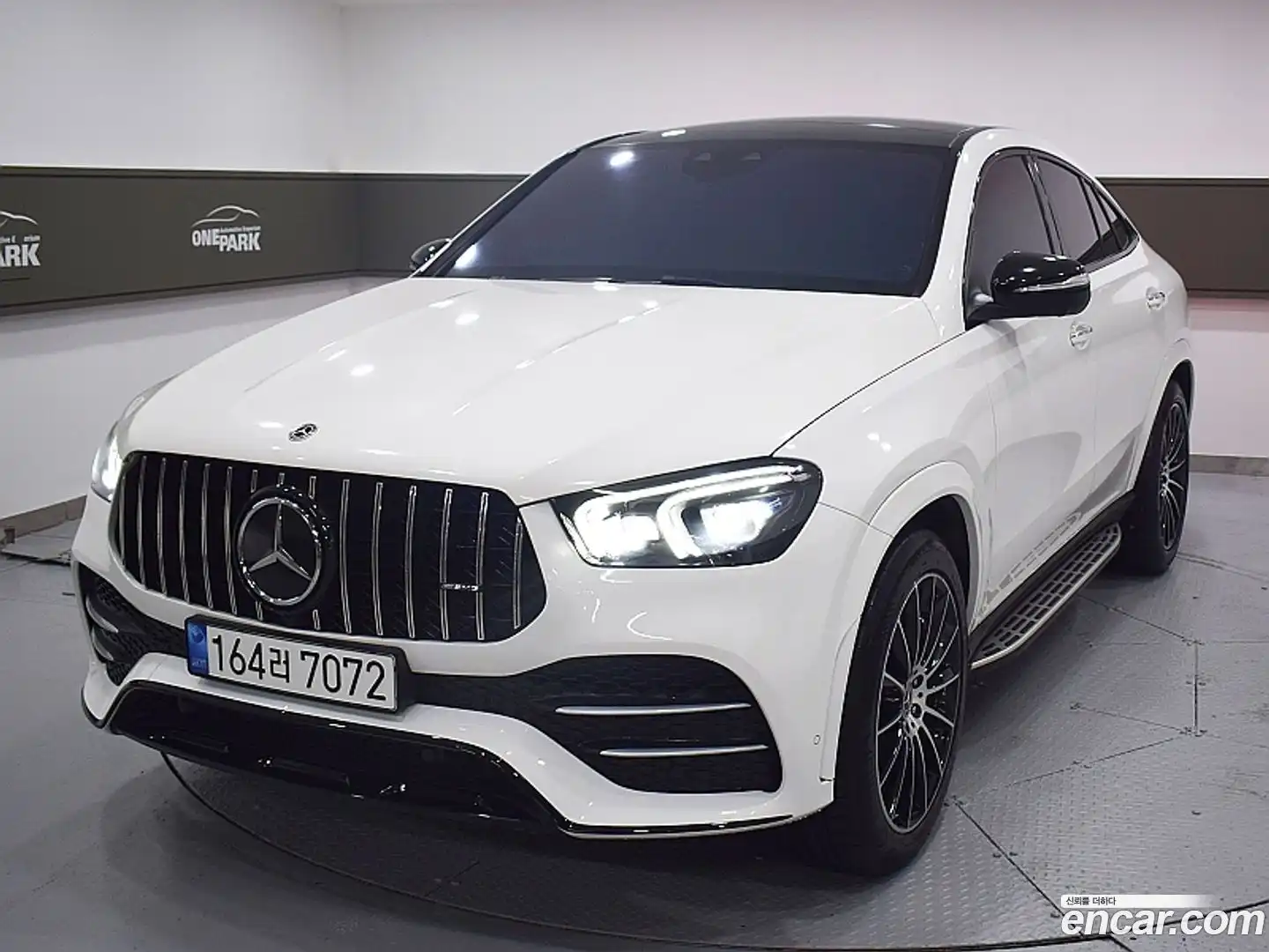 GLE-Class Mercedes-Benz 2022.5-OUTER-001